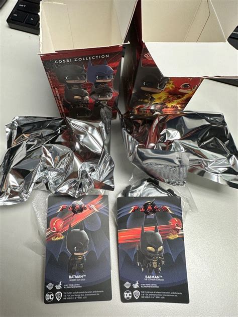 Hottoys Hot Toys Cosbi The Flash Batman Gotham Guardian 興趣及遊戲 玩具 遊戲類 Carousell