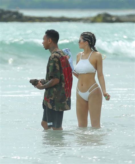 Kylie Jenner Kendall Jenner Hailiy Baldwin And Pia Mia Perez Bikini Fun