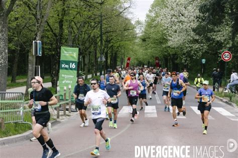 Marathon Paris 2024 Par Laurent HAZGUI Photographie LH1701004