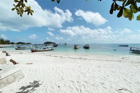 Alasan Liburan Dengan Paket Tour Wisata Belitung Siti Mustiani