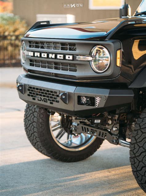 Ford Bronco Wheel Offset Super Aggressive Suspension Lift