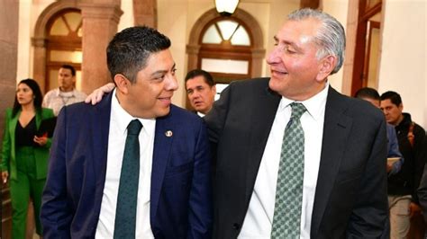 Ad N Augusto En San Luis Potos Defiende A Ricardo Gallardo Y Lo