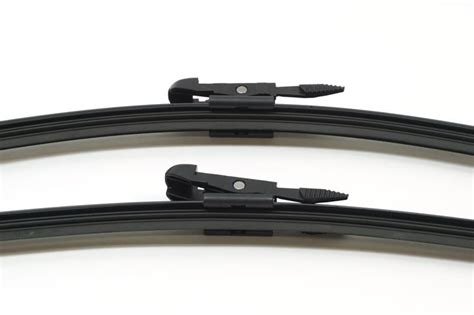 BMW Wiper Blade Set Genuine BMW 61 61 2 241 375 61 61 2 241 375 61 61 2