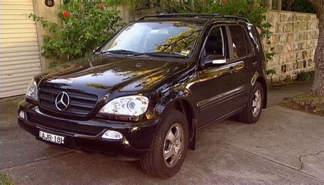 Imcdb Org Mercedes Benz Ml W In Life Support