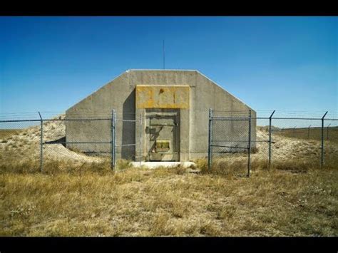 Je découvre des bunkers de la 2s guerre mondiales YouTube