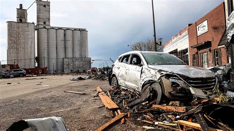 Four tornadoes confirmed in Oklahoma on Thursday; more severe weather expected | AllSides