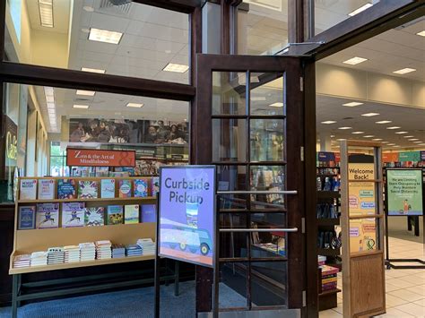 Barnes Noble Interior Barnes Noble Squar Flickr