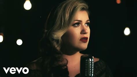 Kelly Clarkson - Wrapped in Red (Official Video) - YouTube Christmas ...