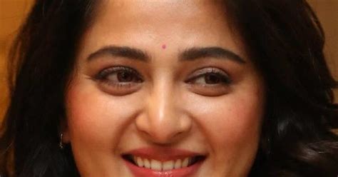 Indian Actress Anushka Shetty Oily Face Closeup Images