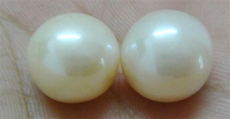 Pair Of Mm Natural South Sea Genuine White Pinkish Round Loose Pearl