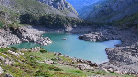 Le tour du lac des Gloriettes au cœur du cirque d Estaubé dans les