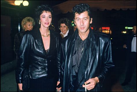 Photo Archives Alain Bashung Et Son Amie Lors Des Victoires De La