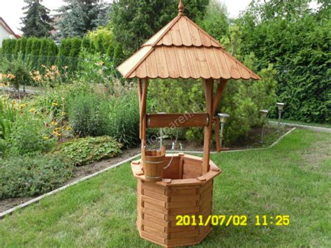 Zierbrunnen F R Den Garten Aus Holz Gross Cm