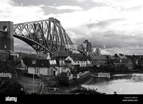 Forth Railway Bridge Edinburghscotland Stock Photo Alamy