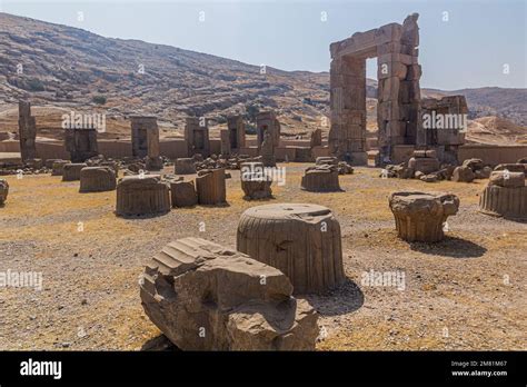 Ruins of the Palace of 100 columns in the ancient Persepolis, Iran ...