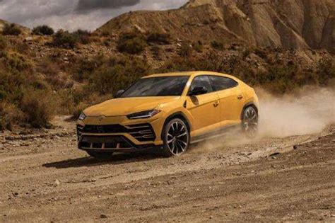 What are the Dimensions of Lamborghini Urus? - SayaraBay