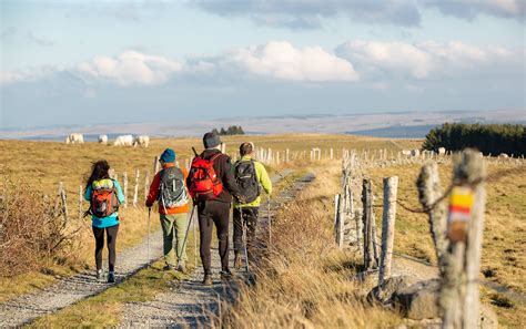 Le GR de Pays du Tour des Monts d Aubrac engage une rénovation Parc