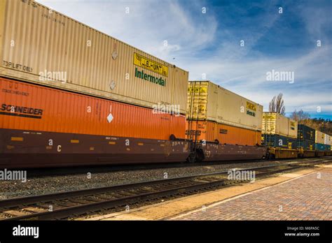 Intermodal Railroad Car Hi Res Stock Photography And Images Alamy