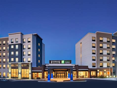 Holiday Inn Express And Suites Niagara On The Lake Hotel By Ihg