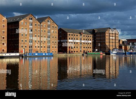 Gloucester Quays Gloucestershire England Hi Res Stock Photography And