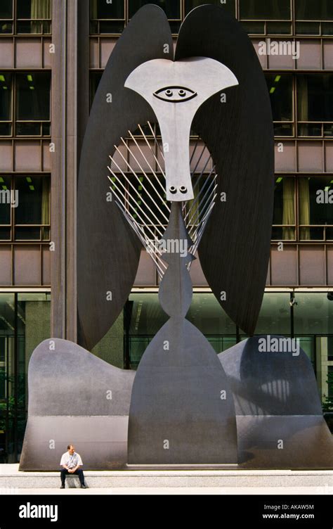 Picasso Sculpture Daly Plaza Hi Res Stock Photography And Images Alamy