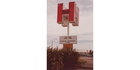 Hornby Mall Sign Discoverywall Nz