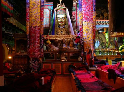 Jokhang Historical Facts and Pictures | The History Hub