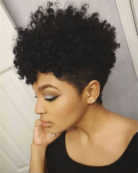 8 Inch Short Curly Wigs For African American Women The Same As The Hairstyle In The Picture Kb