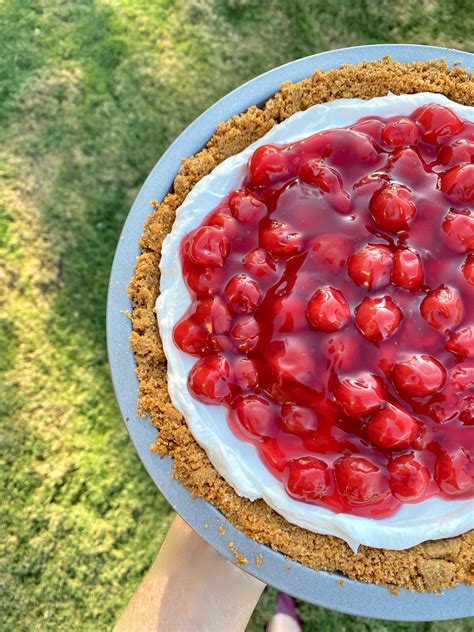 RECIPE: Cheesecake Dessert Pie - MADE EVERYDAY