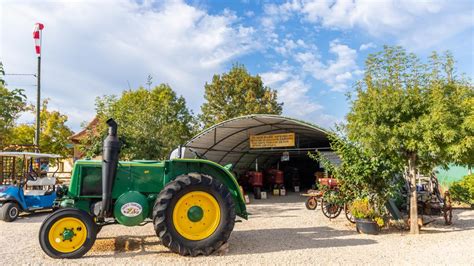 Mus E Du Patrimoine Agricole Et Automobile De Salviac