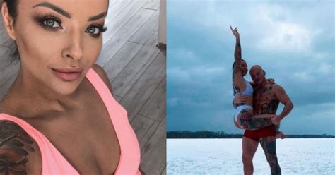 Kamiszka w bikini pokazuje swoje wytatuowane ciało na greckich wakacjach Pisanki komentują