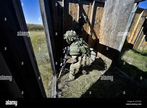 British Army Training Unit Suffield Batus Fotografías E Imágenes De