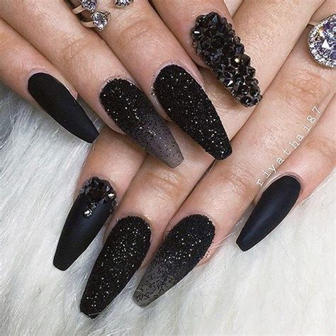 74 Beautiful Matte Nails For 2024 Black Nails With Glitter Nails