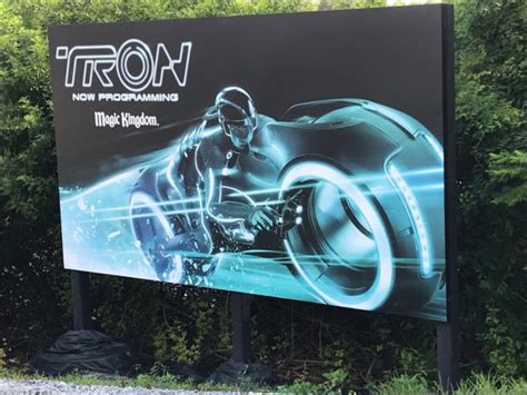 Ride Closures for Tron Construction – World Of Walt