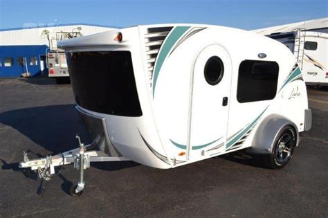 Top 11 Ultra-Lightweight Travel Trailers Under 2,000 lbs | Lightweight travel trailers, Small ...