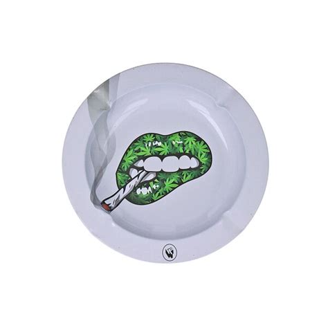 Fire Flow Clipper Ashtray 420 Lips