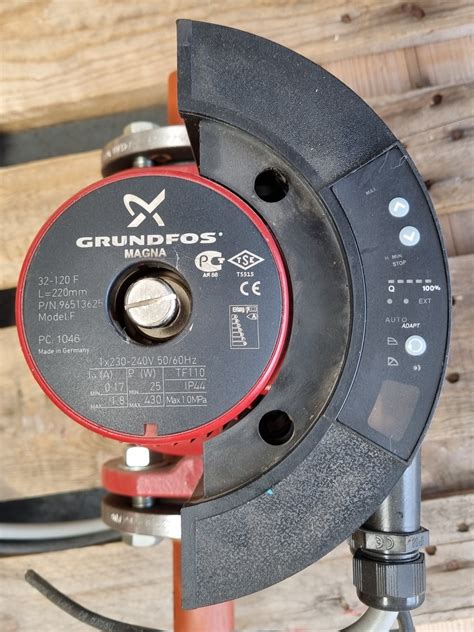 Used Grundfos MAGNA 32-120F water pump - HOS BV