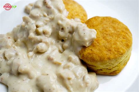 Savory McDonald's Biscuit And Gravy Copycat Recipe - TheFoodXP