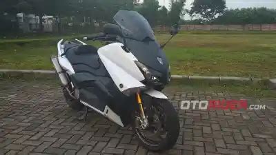 Modifikasi Yamaha TMax Ini Milik Orang Indonesia Bisa Berbangga Karena