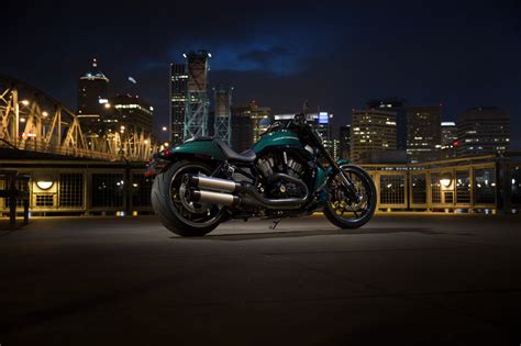 Motorrad Vergleich Harley Davidson Night Rod Special VRSCDX 2015 Vs