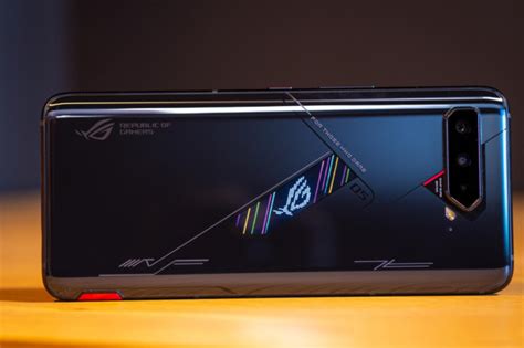 Asus Rog S Pro Review Gaming Beast With Snapdragon Plus