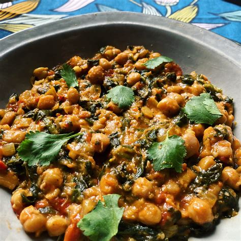 Spinach And Chickpea Curry Palak Chole Marie S Daily Cooking