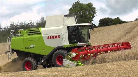 Harvest Claas Lexion Combine Harvester Cutting Winter Barley