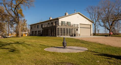 Awesome Metal Home With Recreation Area