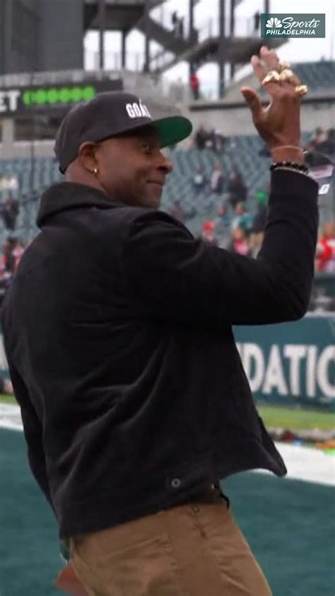 Wo Jerry Rice Brought His Super Bowl Rings To Philly 👀🤯 Eagles