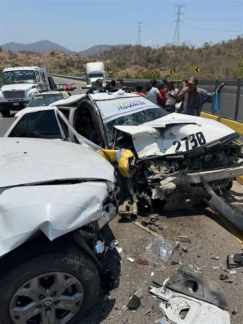 Cinco Heridos En Choque Entre Un Taxi Y Una Camioneta En Acapulco