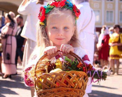 Медовий Спас або Маковія: коли відзначають, що освячують, які заборони ...
