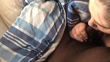 Me desperté con mi esposa chupando mi polla negra XVIDEOS
