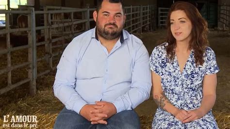 L Amour est dans le pré Guillaume et Noémie bientôt parents Ils