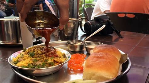 One Of The Best Misal Pav Joints In Pune Mahalaxmi Hotel Kothrud Youtube